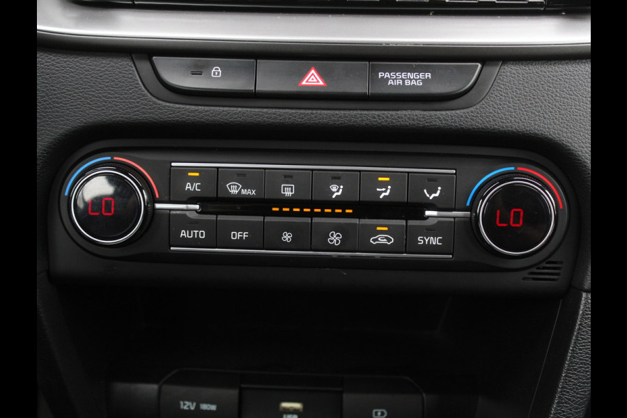 Kia Ceed 1.0 T-GDi DynamicLine CLIMATE | CARPLAY | CRUISE | NAVI | DAB | LED | CAMERA | LMV16 | PDC