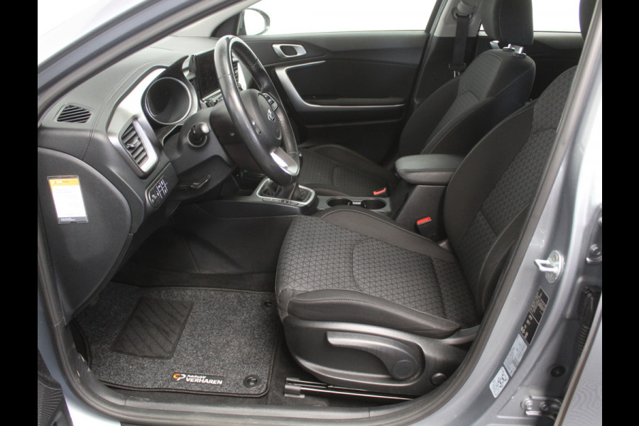 Kia Ceed 1.0 T-GDi DynamicLine CLIMATE | CARPLAY | CRUISE | NAVI | DAB | LED | CAMERA | LMV16 | PDC