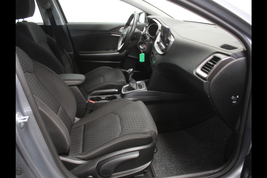 Kia Ceed 1.0 T-GDi DynamicLine CLIMATE | CARPLAY | CRUISE | NAVI | DAB | LED | CAMERA | LMV16 | PDC