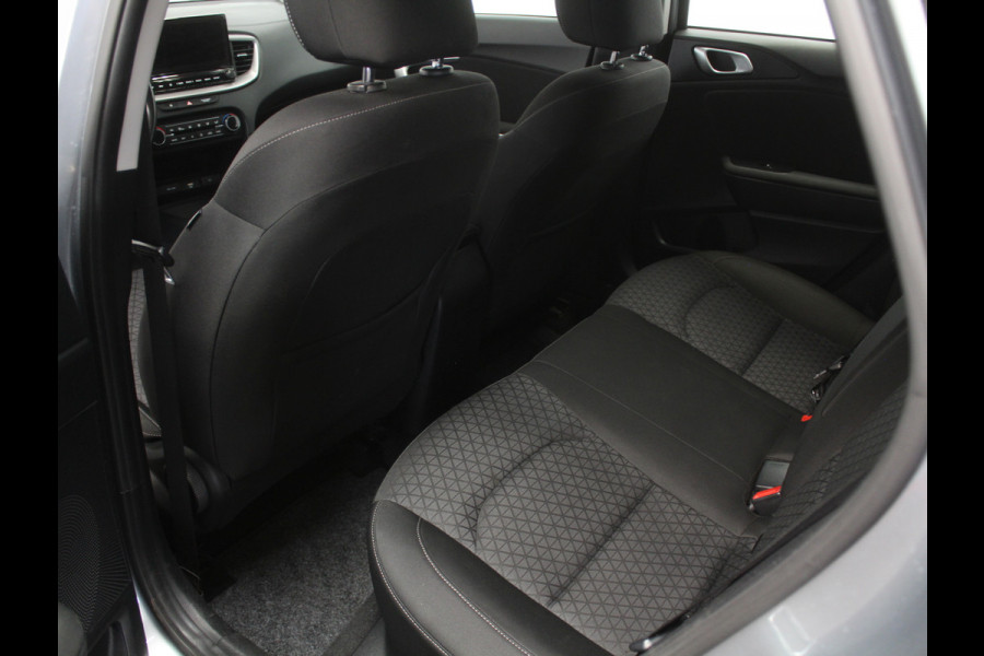 Kia Ceed 1.0 T-GDi DynamicLine CLIMATE | CARPLAY | CRUISE | NAVI | DAB | LED | CAMERA | LMV16 | PDC