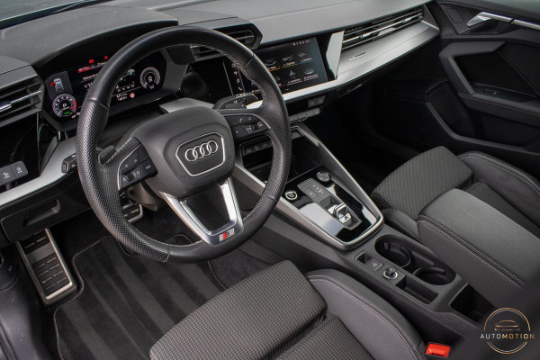 Audi A3 Sportback 40 TFSIe S line PANO MAXTON MATRIX MASSAGE KEYLESS