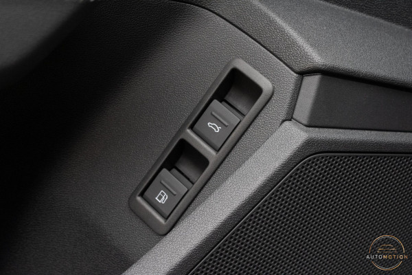 Audi A3 Sportback 40 TFSIe S line PANO MAXTON MATRIX MASSAGE KEYLESS