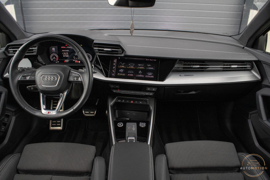 Audi A3 Sportback 40 TFSIe S line PANO MAXTON MATRIX MASSAGE KEYLESS