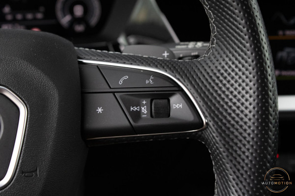 Audi A3 Sportback 40 TFSIe S line PANO MAXTON MATRIX MASSAGE KEYLESS