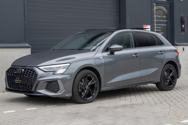 Audi A3 Sportback 40 TFSIe S line PANO MAXTON MATRIX MASSAGE KEYLESS