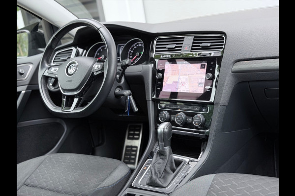 Volkswagen Golf 1.5 TSI Highline Pano/Virtual/Camera
