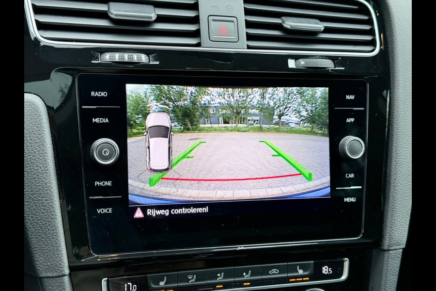 Volkswagen Golf 1.5 TSI Highline Pano/Virtual/Camera