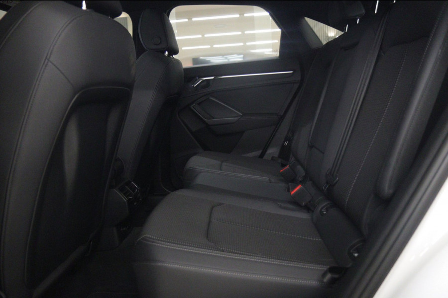 Audi Q3 Sportback 45 TFSI e S Edition 3X S-Line /PANO/CARPLAY/KEYLES/STOELV/BOMVOL