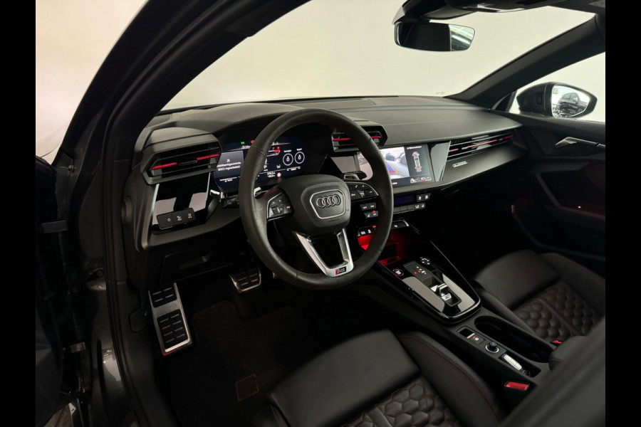 Audi RS3 Sportback 2.5 TFSI quattro Pano|Ceramic|Akra|Massage
