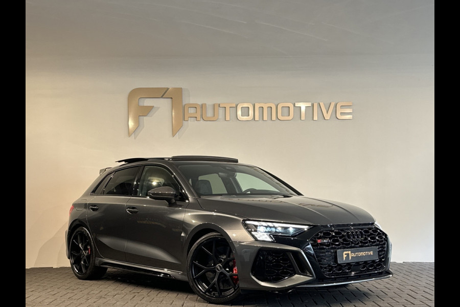 Audi RS3 Sportback 2.5 TFSI quattro Pano|Ceramic|Akra|Massage
