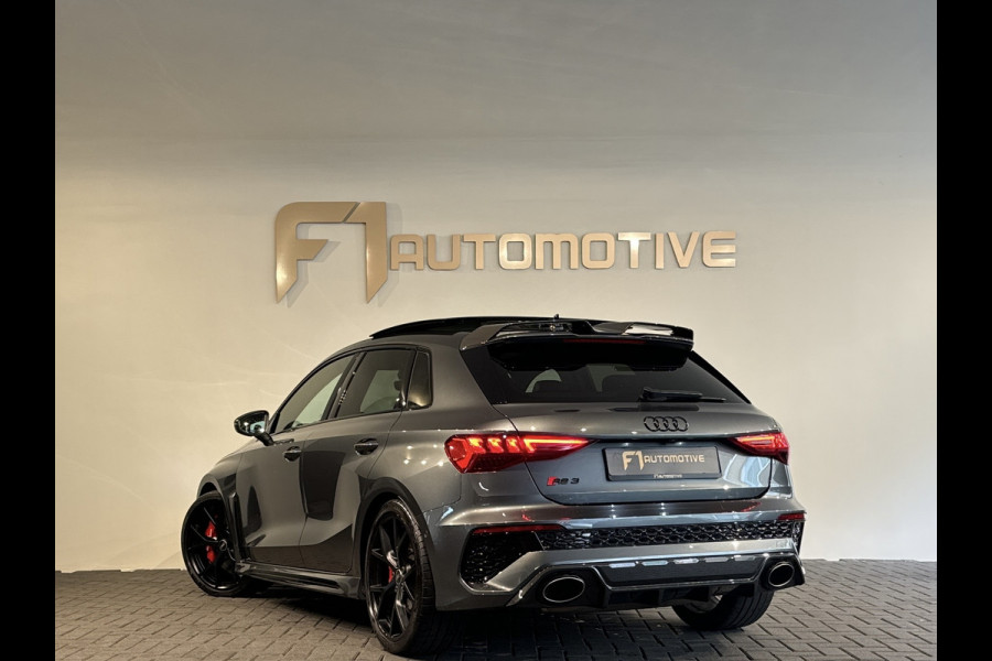 Audi RS3 Sportback 2.5 TFSI quattro Pano|Ceramic|Akra|Massage