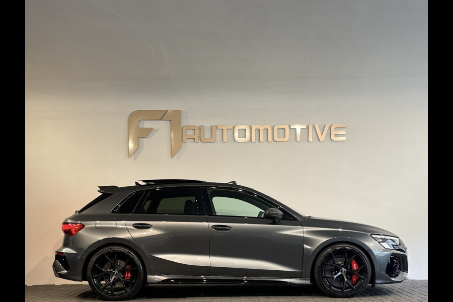 Audi RS3 Sportback 2.5 TFSI quattro Pano|Ceramic|Akra|Massage