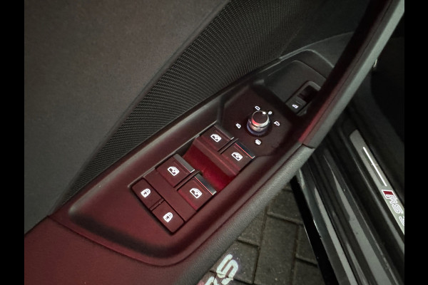 Audi RS3 Sportback 2.5 TFSI quattro Pano|Ceramic|Akra|Massage