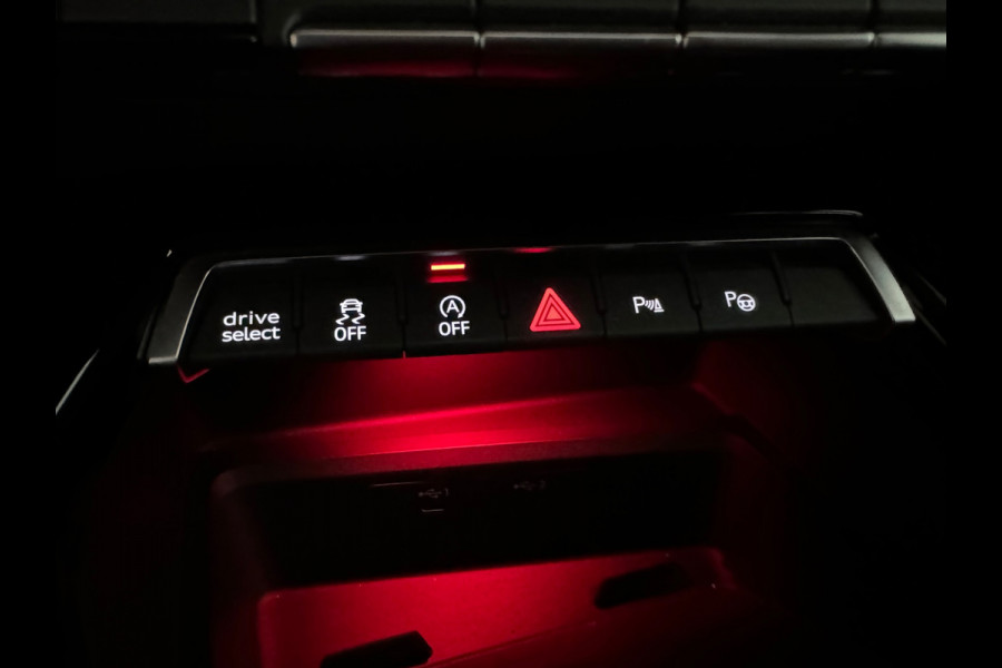 Audi RS3 Sportback 2.5 TFSI quattro Pano|Ceramic|Akra|Massage