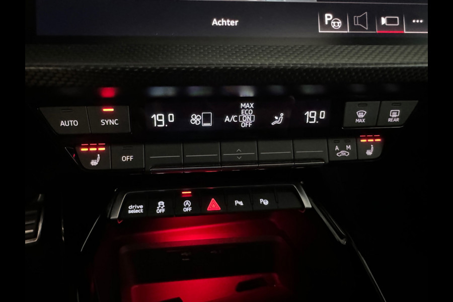 Audi RS3 Sportback 2.5 TFSI quattro Pano|Ceramic|Akra|Massage