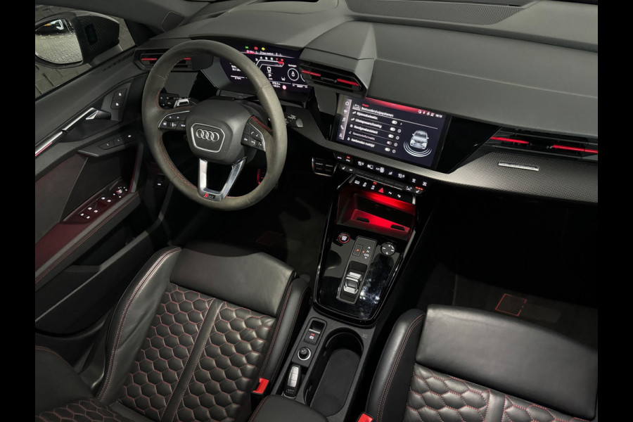 Audi RS3 Sportback 2.5 TFSI quattro Pano|Ceramic|Akra|Massage