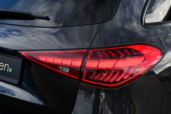 Mercedes-Benz C-Klasse Estate 300 e AMG Line Pano Trekhaak Night Stuurverw
