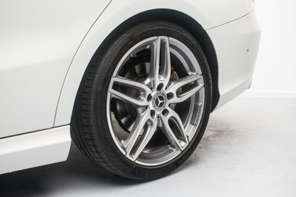 Mercedes-Benz CLA-Klasse Shooting Brake 180 D AMG Line Upgrade Edition Automaat NL-auto [ Full LED Camera Stoelverwarming ]