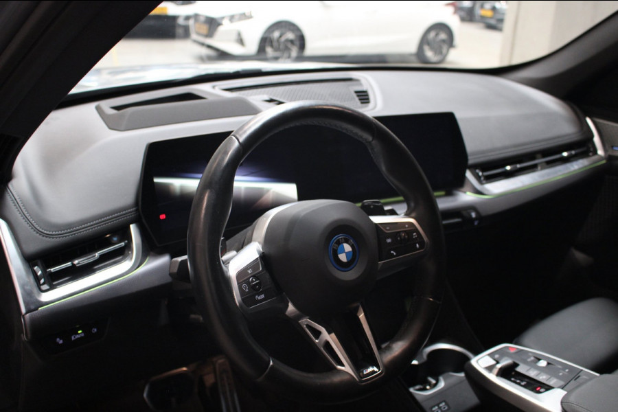 BMW X1 XDrive30e M Sport Panorama/360g Camera/H&K/ Zeer veel Extra's Prijs is Rijklaar