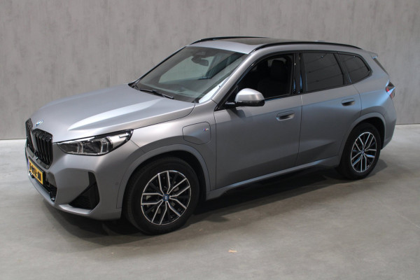 BMW X1 XDrive30e M Sport Panorama/360g Camera/H&K/ Zeer veel Extra's Prijs is Rijklaar