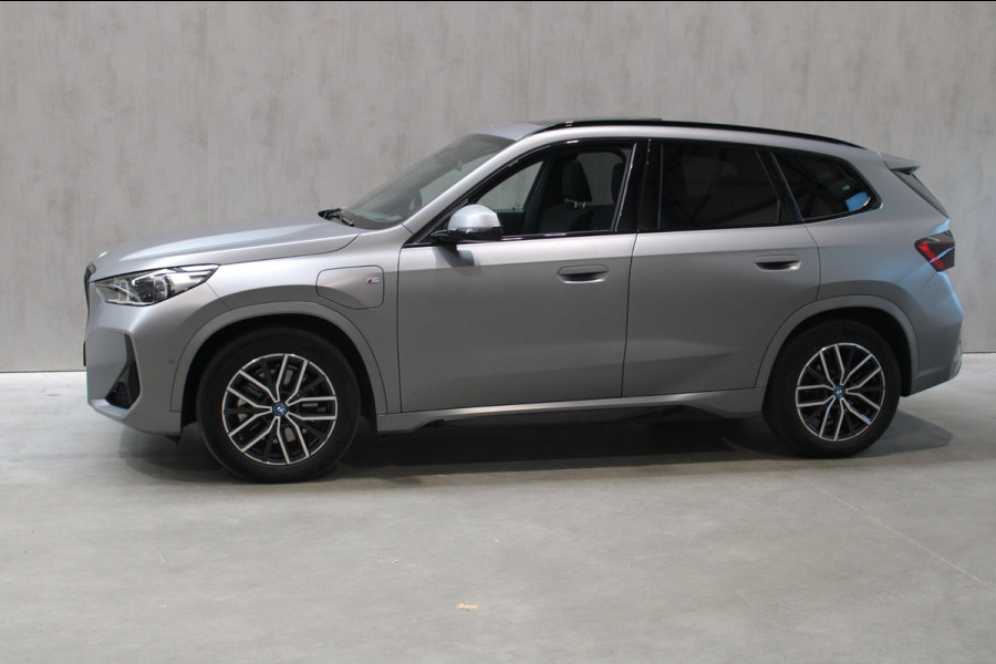 BMW X1 XDrive30e M Sport Panorama/360g Camera/H&K/ Zeer veel Extra's Prijs is Rijklaar