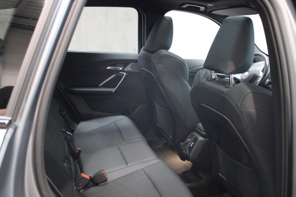 BMW X1 XDrive30e M Sport Panorama/360g Camera/H&K/ Zeer veel Extra's Prijs is Rijklaar