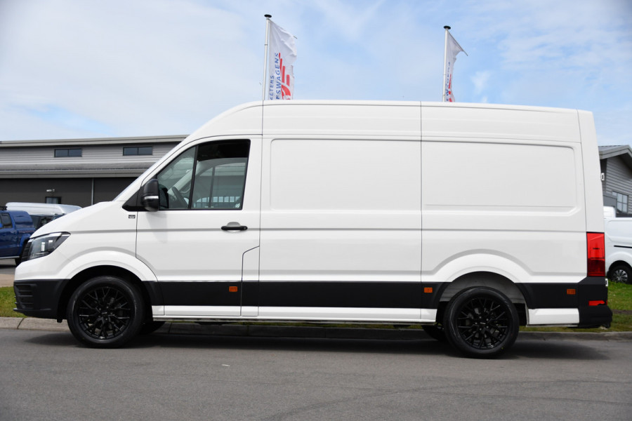 Volkswagen Crafter 35 2.0 TDI L3H3 PB Edition Camera, Cruise, Carplay, Carplay, Sensoren, geveerde stoel, Trekhaak, 140pk, Automaat, Multimedia, Uniek!