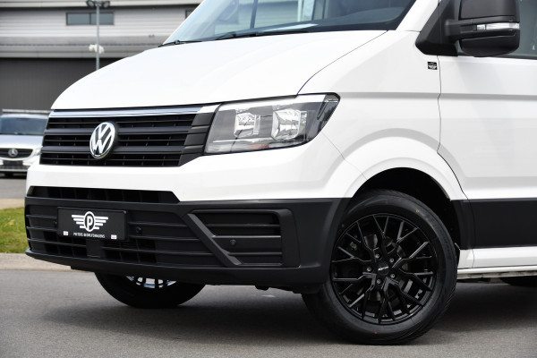 Volkswagen Crafter 35 2.0 TDI L3H3 PB Edition Camera, Cruise, Carplay, Carplay, Sensoren, geveerde stoel, Trekhaak, 140pk, Automaat, Multimedia, Uniek!