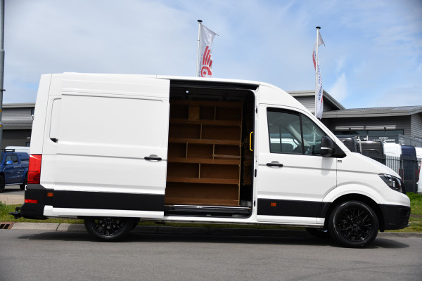 Volkswagen Crafter 35 2.0 TDI L3H3 PB Edition Camera, Cruise, Carplay, Carplay, Sensoren, geveerde stoel, Trekhaak, 140pk, Automaat, Multimedia, Uniek!