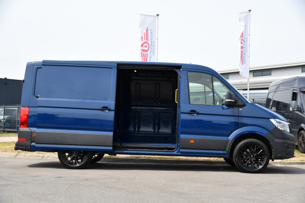 Volkswagen Crafter 35 2.0 TDI L3H2 PB Edition Cruise, Carplay, LED, Multimedia, Sensoren, Voorruit verwarming, 140pk, Automaat, Uniek!