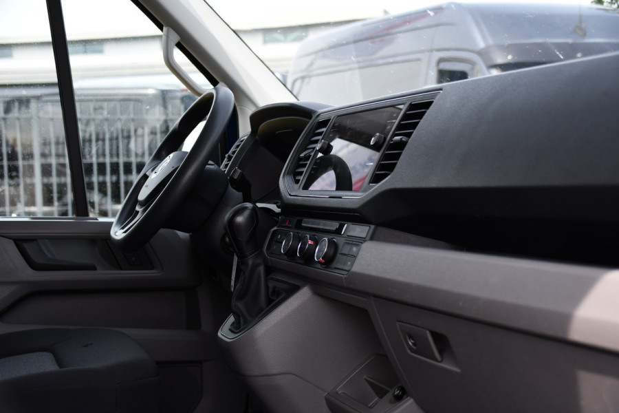 Volkswagen Crafter 35 2.0 TDI L3H2 PB Edition Cruise, Carplay, LED, Multimedia, Sensoren, Voorruit verwarming, 140pk, Automaat, Uniek!