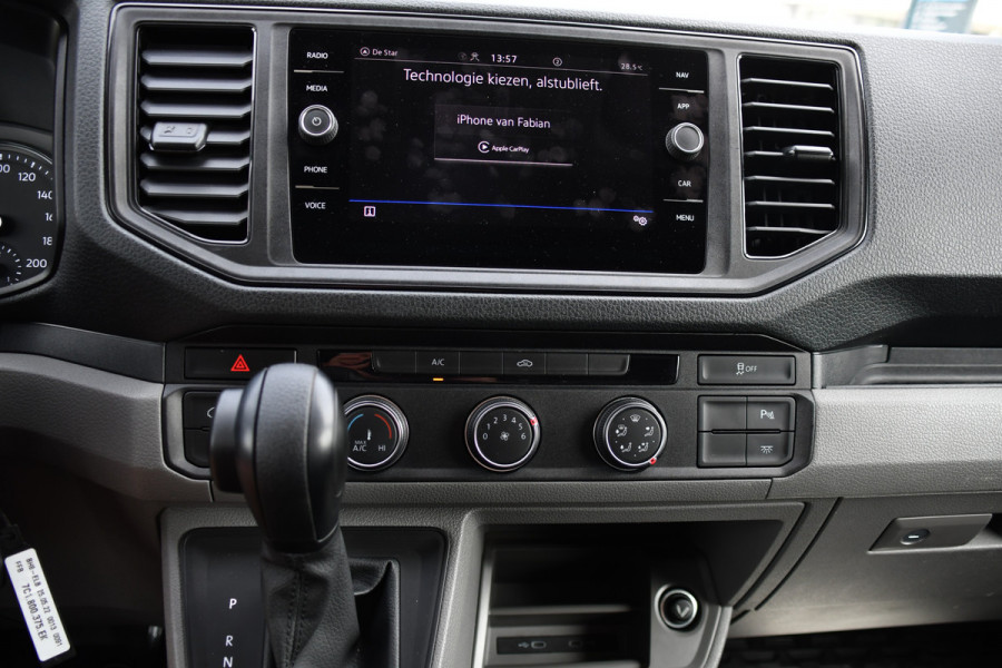 Volkswagen Crafter 35 2.0 TDI L3H2 PB Edition Cruise, Carplay, LED, Multimedia, Sensoren, Voorruit verwarming, 140pk, Automaat, Uniek!