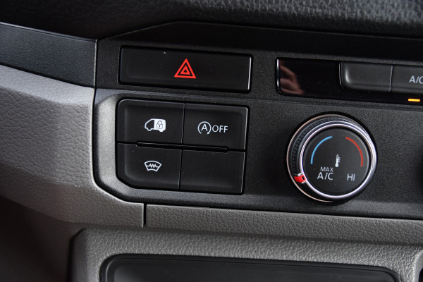 Volkswagen Crafter 35 2.0 TDI L3H2 PB Edition Cruise, Carplay, LED, Multimedia, Sensoren, Voorruit verwarming, 140pk, Automaat, Uniek!