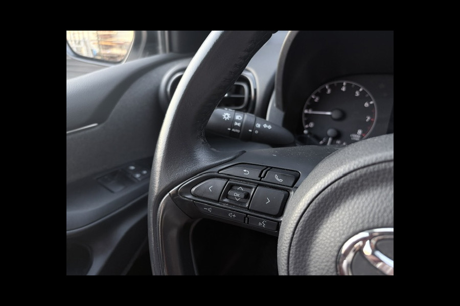 Toyota Yaris 1.0 VVT-i Comfort|Carplay|Camera|Dealer onderhouden|1e eigenaar|
