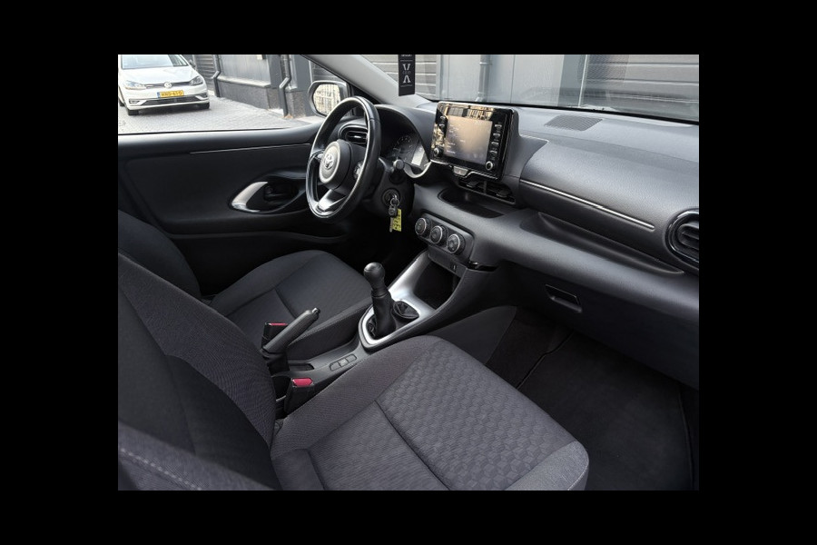 Toyota Yaris 1.0 VVT-i Comfort|Carplay|Camera|Dealer onderhouden|1e eigenaar|