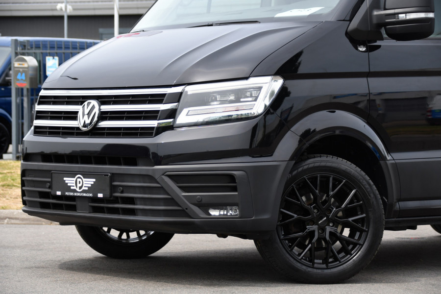 Volkswagen Crafter 35 2.0 TDI L3H3 Black Edition Camera, Adaptieve Cruise, Carplay, LED, Trekhaak, Voorruitverwarming, Sensoren, 177pk, Automaat, Uniek!