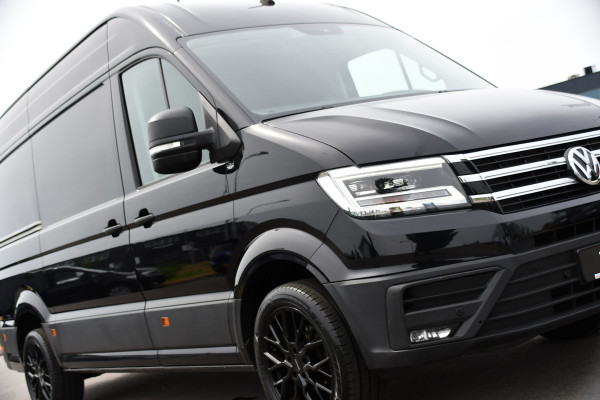 Volkswagen Crafter 35 2.0 TDI L3H3 Black Edition Camera, Adaptieve Cruise, Carplay, LED, Trekhaak, Voorruitverwarming, Sensoren, 177pk, Automaat, Uniek!