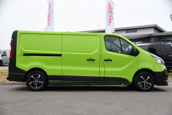 Renault Trafic 1.6 dCi T29 L2H1 Edition Cruise, Airco, 2 x Schuifdeur, 125pk, Sensoren, Trekhaak, Radio, Uniek!