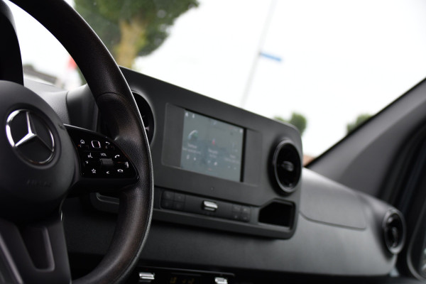 Mercedes-Benz Sprinter 315 1.9 CDI L2H2 RWD PB Edition Camera, Carplay, LED, 3500kg Trekhaak, Mbux, 150pk, Automaat, Clima, Stoelverwarming, Uniek!