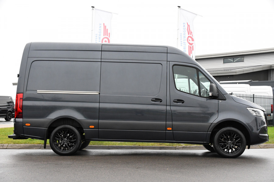 Mercedes-Benz Sprinter 315 1.9 CDI L2H2 RWD PB Edition Camera, Carplay, LED, 3500kg Trekhaak, Mbux, 150pk, Automaat, Clima, Stoelverwarming, Uniek!