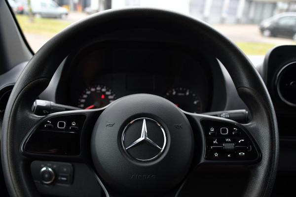 Mercedes-Benz Sprinter 315 1.9 CDI L2H2 RWD PB Edition Camera, Carplay, LED, 3500kg Trekhaak, Mbux, 150pk, Automaat, Clima, Stoelverwarming, Uniek!