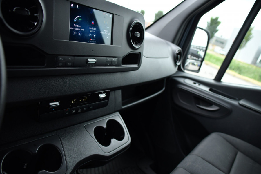 Mercedes-Benz Sprinter 315 1.9 CDI L2H2 RWD PB Edition Camera, Carplay, LED, 3500kg Trekhaak, Mbux, 150pk, Automaat, Clima, Stoelverwarming, Uniek!
