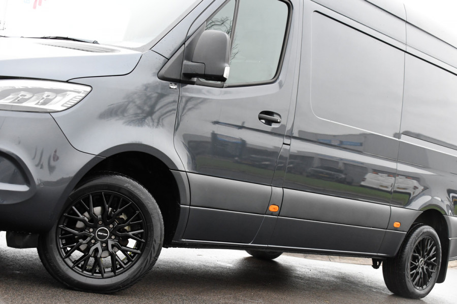Mercedes-Benz Sprinter 315 1.9 CDI L2H2 RWD PB Edition Camera, Carplay, LED, 3500kg Trekhaak, Mbux, 150pk, Automaat, Clima, Stoelverwarming, Uniek!