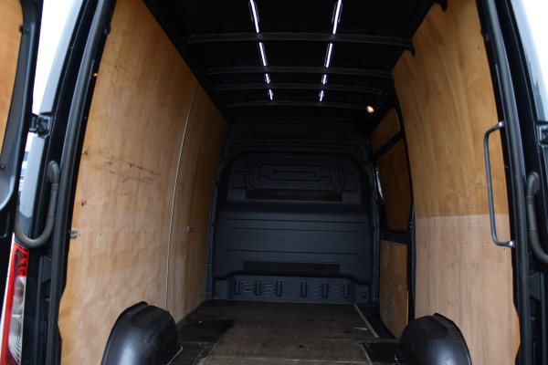 Mercedes-Benz Sprinter 315 1.9 CDI L2H2 RWD PB Edition Camera, Carplay, LED, 3500kg Trekhaak, Mbux, 150pk, Automaat, Clima, Stoelverwarming, Uniek!