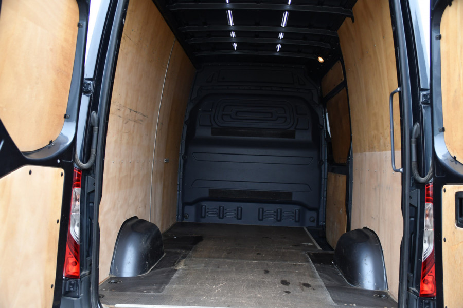 Mercedes-Benz Sprinter 315 1.9 CDI L2H2 RWD PB Edition Camera, Carplay, LED, 3500kg Trekhaak, Mbux, 150pk, Automaat, Clima, Stoelverwarming, Uniek!