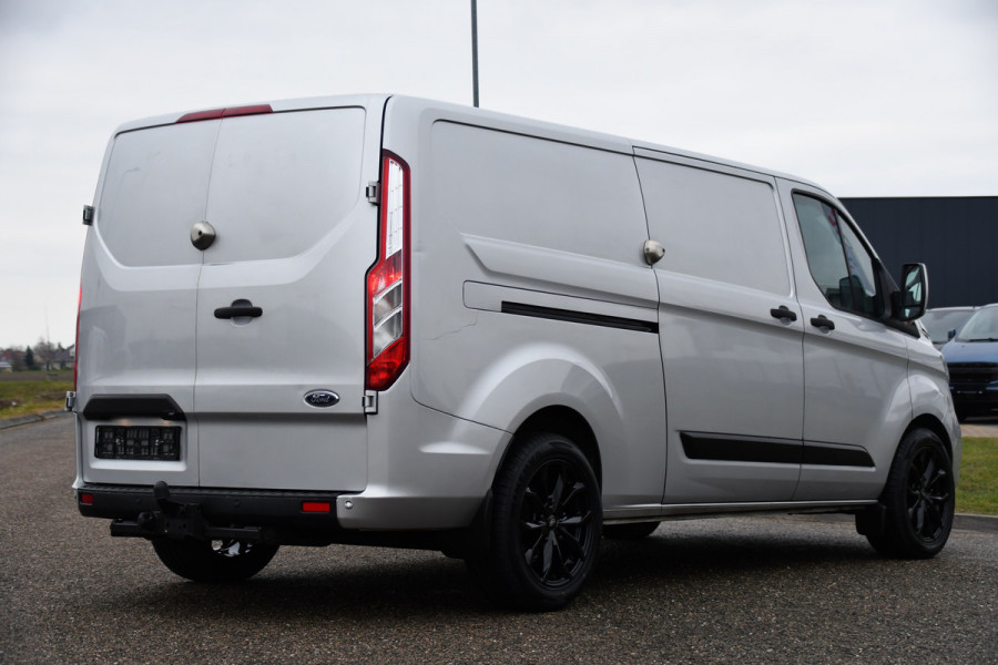 Ford Transit Custom 300 2.0 TDCI L2H1 Raptor Edition Camera, Cruise, Caprlay, Automaat, PDC, Multimedia, Stoelverwarming, Standkachel, Uniek!