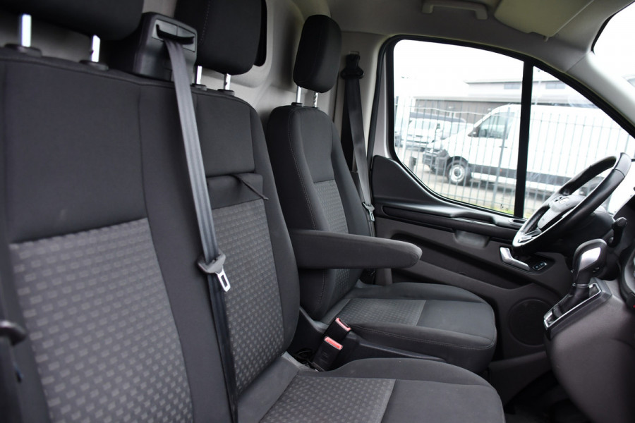Ford Transit Custom 300 2.0 TDCI L2H1 Raptor Edition Camera, Cruise, Caprlay, Automaat, PDC, Multimedia, Stoelverwarming, Standkachel, Uniek!
