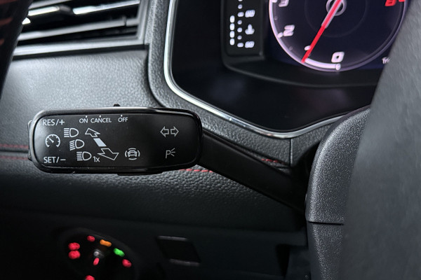 Seat Ibiza 1.0 TSI FR Business Intense (PANORAMADAK, DIGITALE COCKPIT, LED, NAVI, CAMERA, CARPLAY)