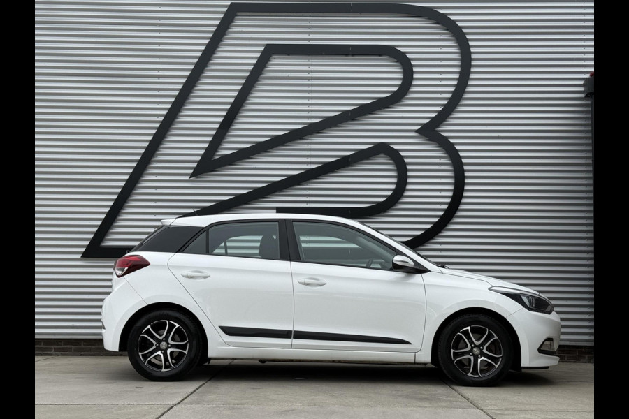 Hyundai i20 1.0 T-GDI Comfort 2e Eigenaar|Camera|Navi|Clima|Cruise|Elek Ramen|LM Velgen|PDC|N.A.P|Nieuwe APK bij aflevering