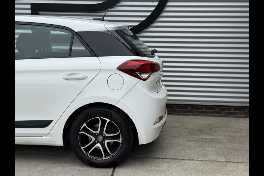 Hyundai i20 1.0 T-GDI Comfort 2e Eigenaar|Camera|Navi|Clima|Cruise|Elek Ramen|LM Velgen|PDC|N.A.P|Nieuwe APK bij aflevering